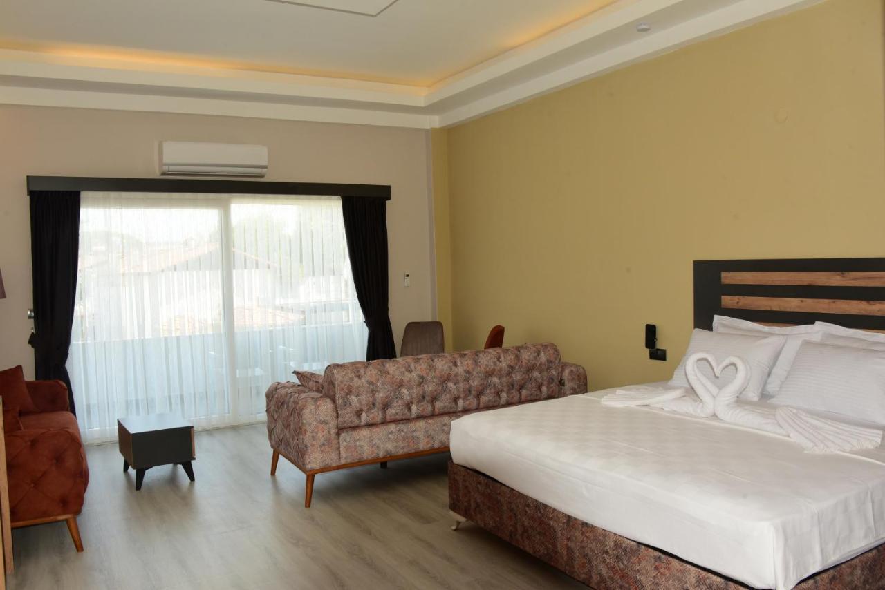 Villa Sevilla Kuşadası Buitenkant foto
