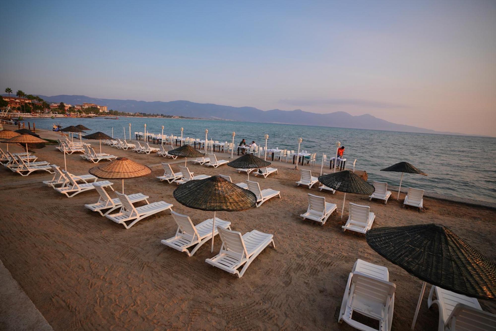 Villa Sevilla Kuşadası Buitenkant foto