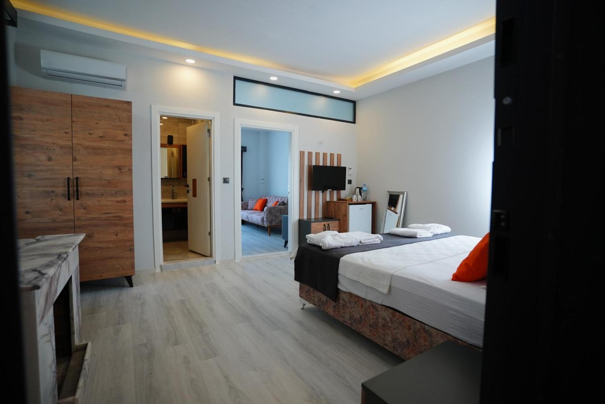 Villa Sevilla Kuşadası Buitenkant foto