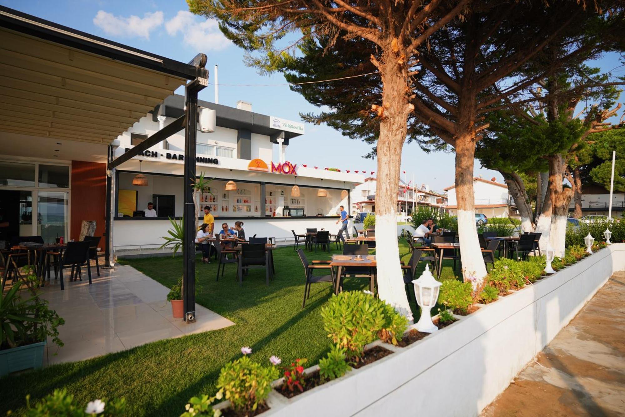 Villa Sevilla Kuşadası Buitenkant foto